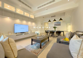 Upgraded 1BR in Downtown with Burj Khalifa View